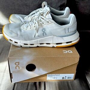 On cloud cloudnova form 2 sneakers